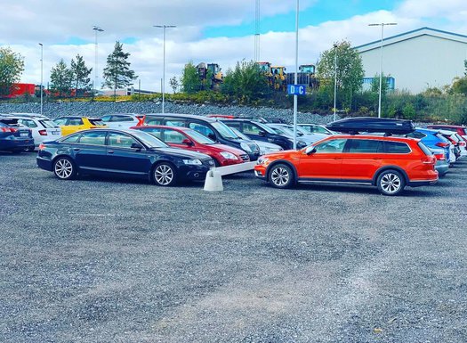 Märsta flygplatsparkering.jpg